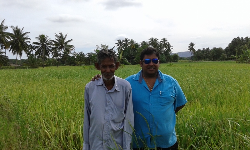 meeting-with-Suwandell-farmer
